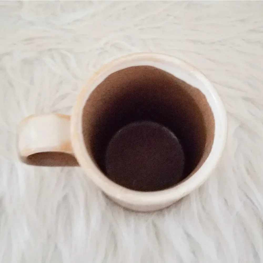 Pottery mug